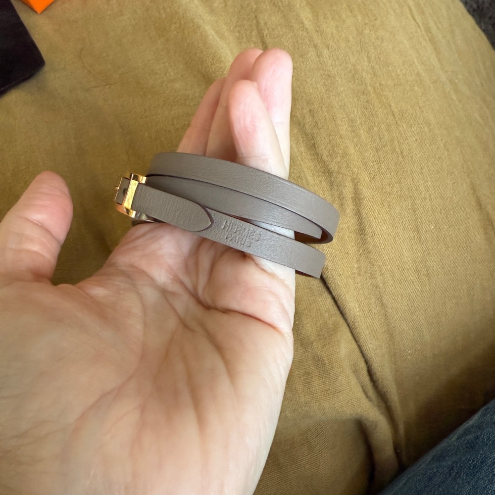 Hermes Behapi Triple Tour Leather Wrap Bracelet in Etoupe - Picture 2 of 10